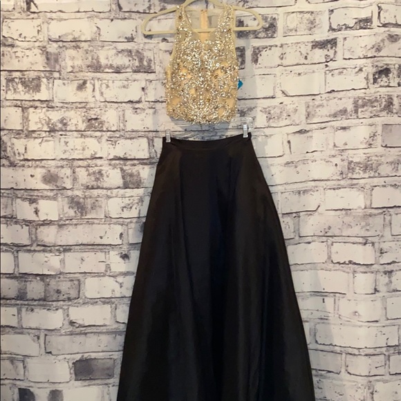 Alyce- prom dress